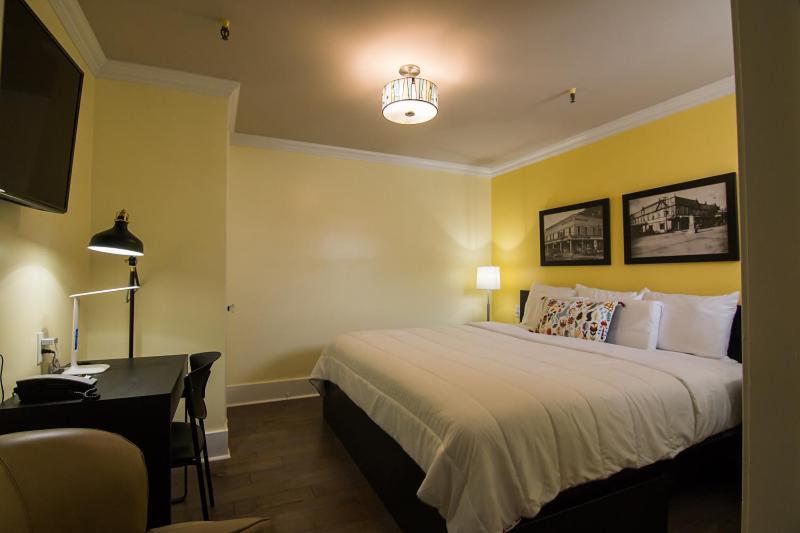 The Sherman Inn Batesville Екстер'єр фото