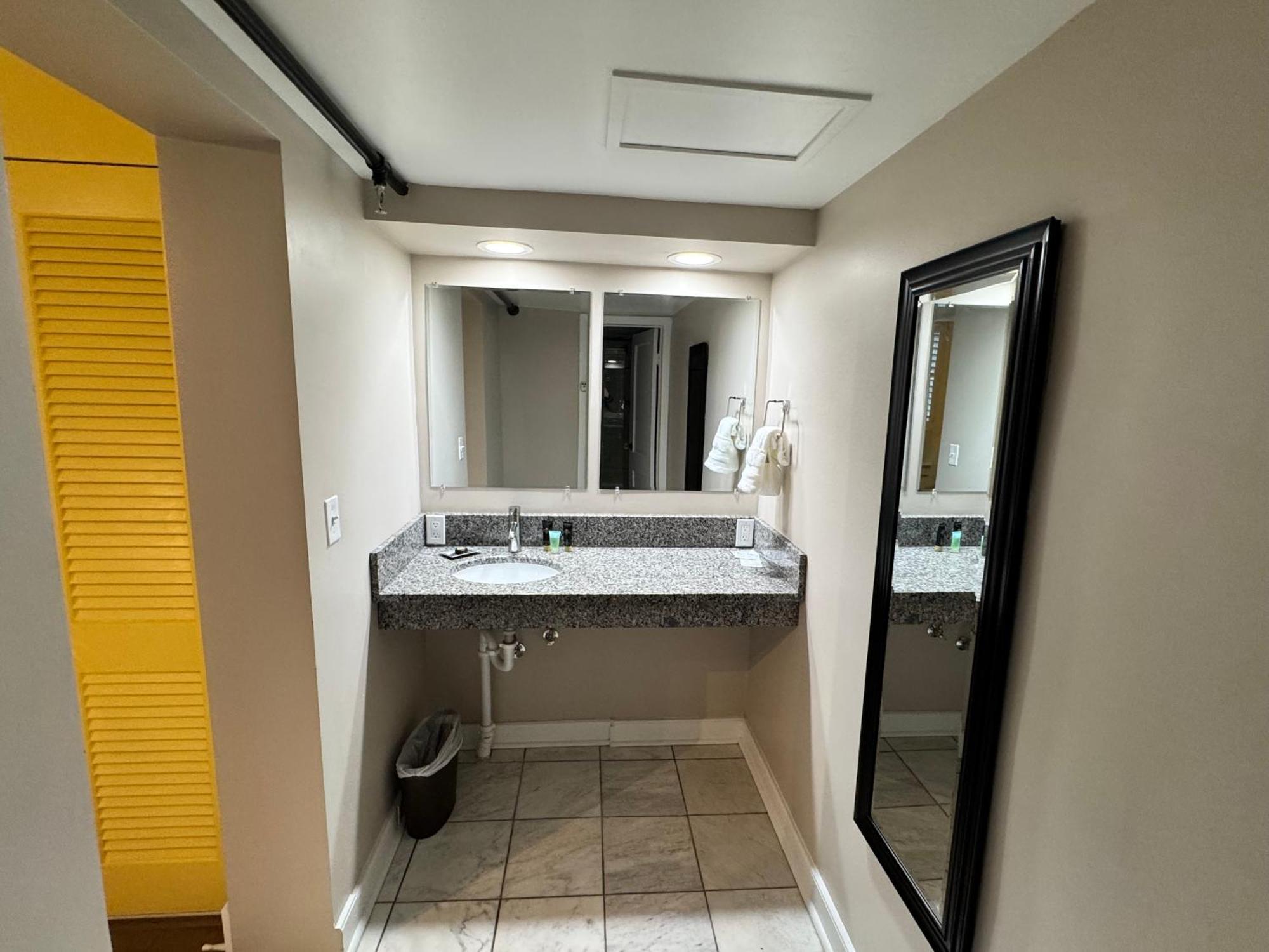 The Sherman Inn Batesville Екстер'єр фото