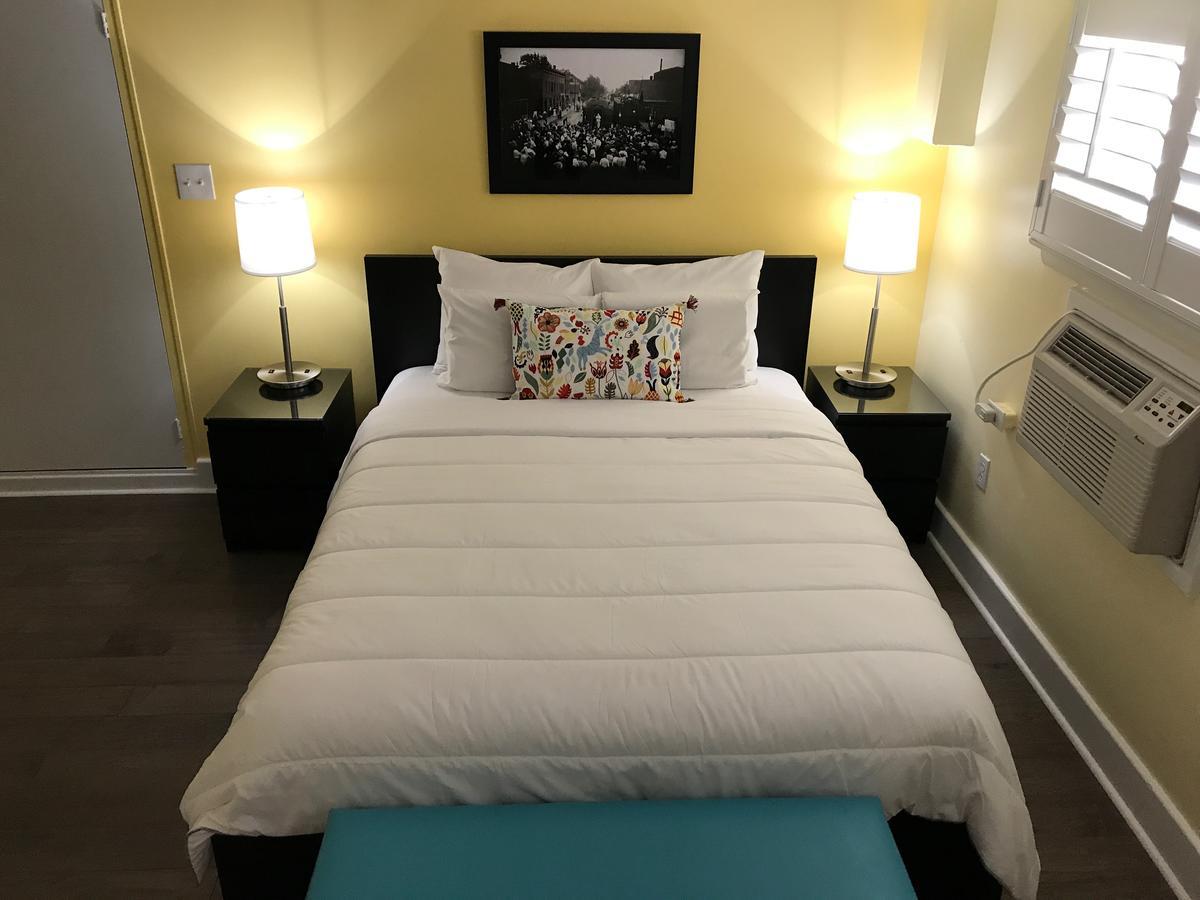 The Sherman Inn Batesville Екстер'єр фото